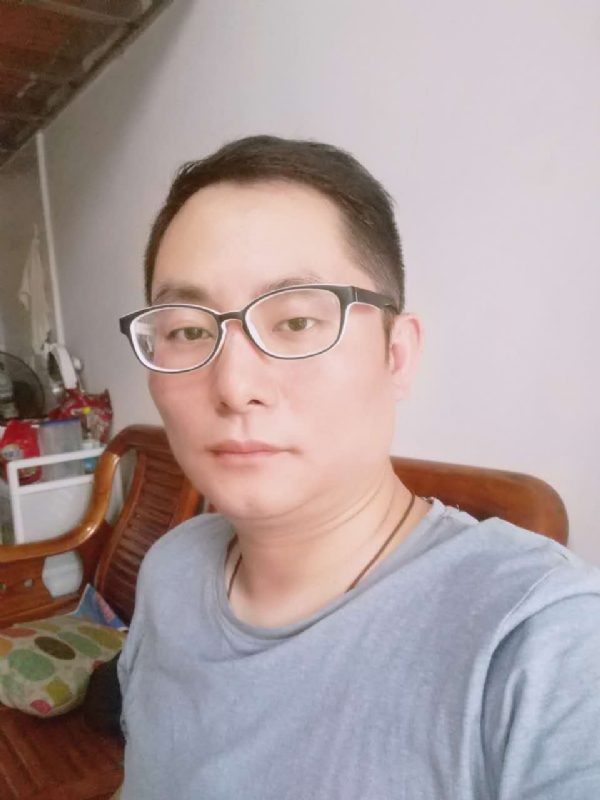 流星的尾巴的第一张照片--福州中老年相亲网