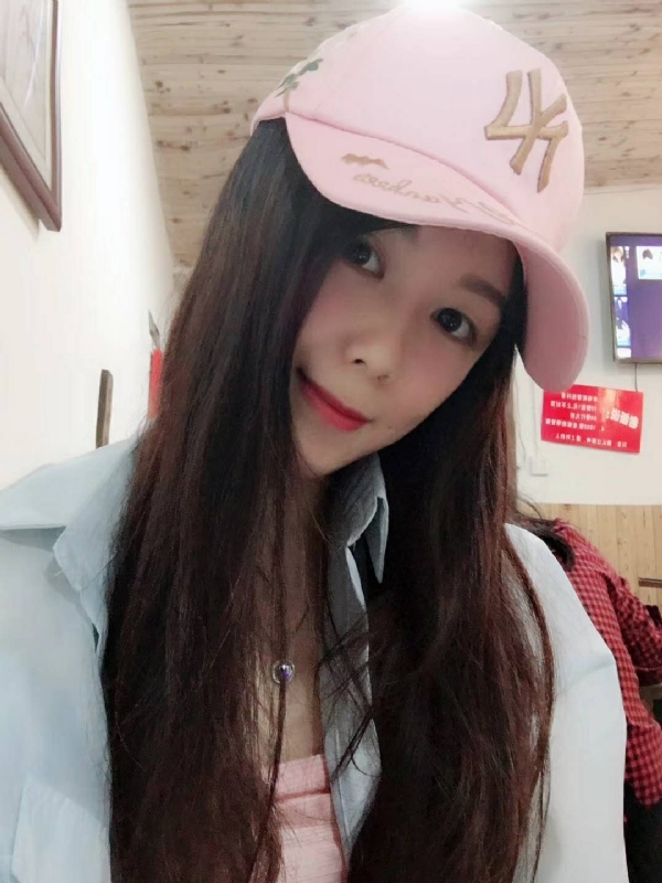 丹丹的第三张照片--福州中老年相亲网