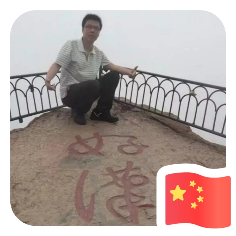 一只小虎牙的第一张照片--福州中老年相亲网