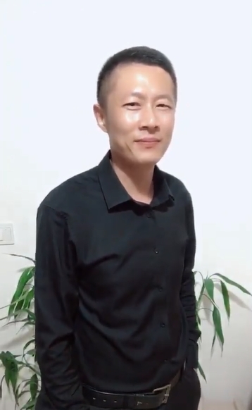 地huhi的第一张照片--福州中老年相亲网