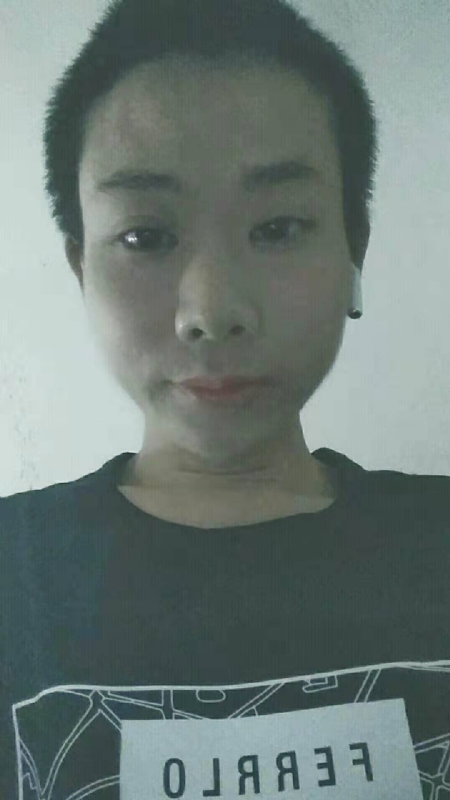 水中月的第一张照片--福州中老年相亲网