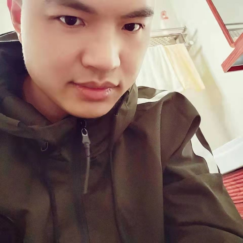 高大上的宅男的第一张照片--福州中老年相亲网