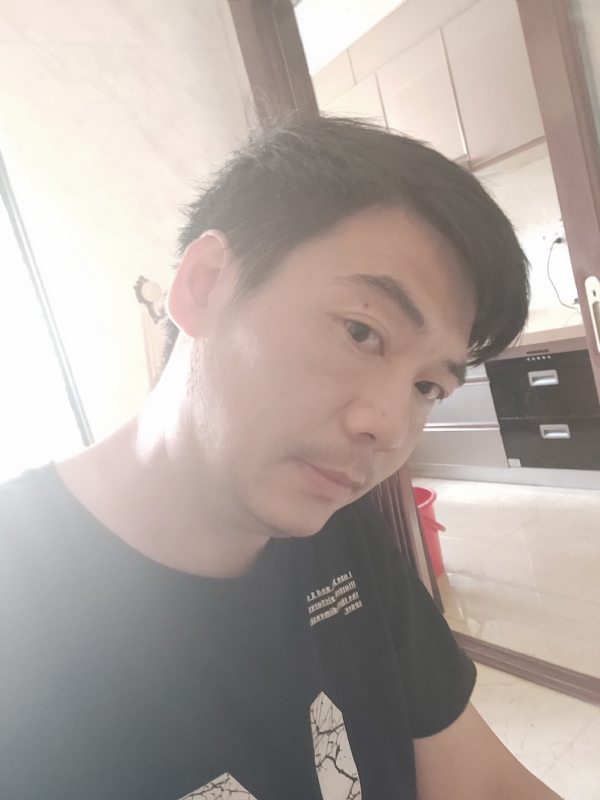 漫步的第一张照片--福州中老年相亲网