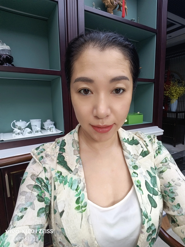 仝馨的第三张照片--福州中老年相亲网