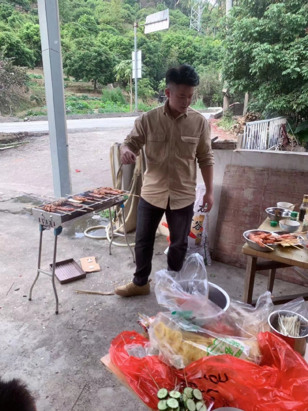 你黑我哟的第一张照片--福州中老年相亲网